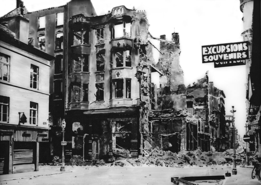 Destruction dans une rue d’Ostende, 1940