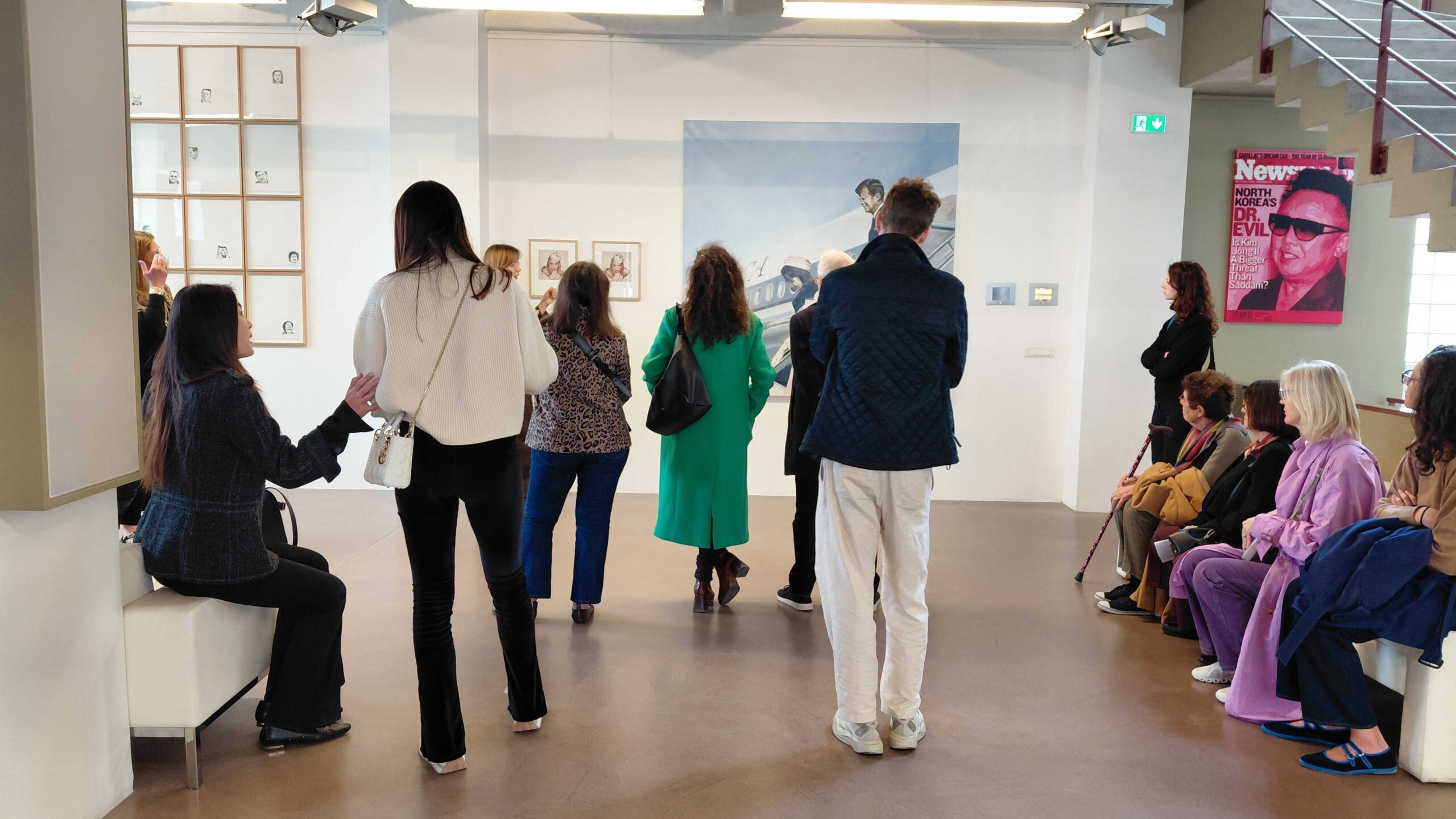 Ambiance d'un événement dans un espace contemporain